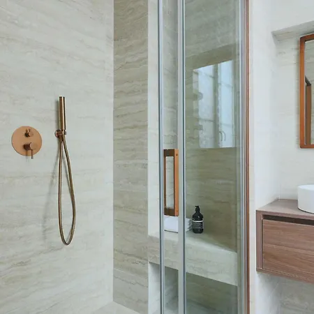 Elegant - 3br-8p- Le Marais Apartment
