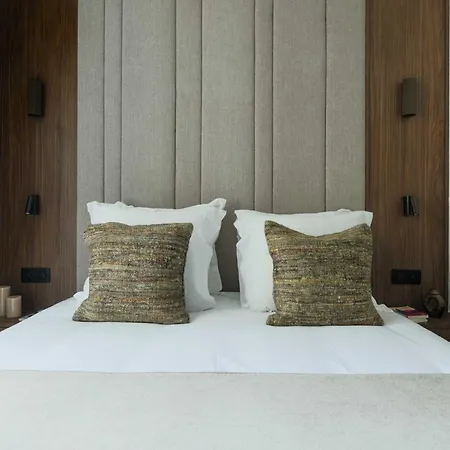 Elegant - 3br-8p- Le Marais Apartment *